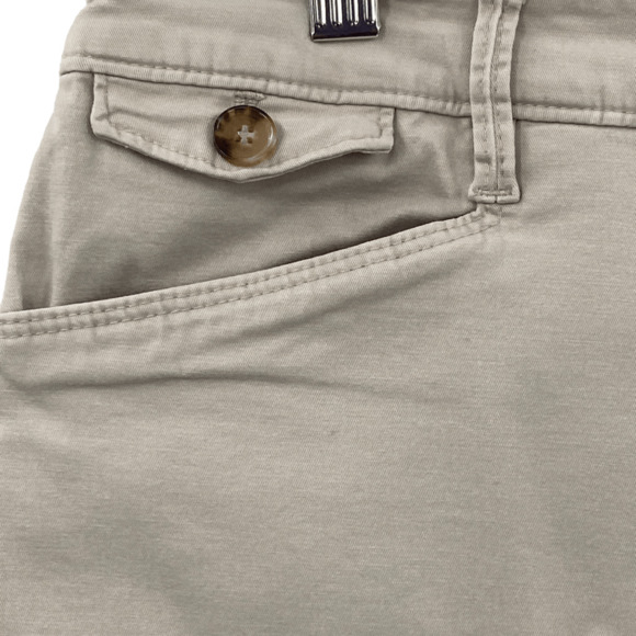 Charter Club Khaki Beige Flat Front Mid-Rise Casual Stretch Chino Shorts Size 10 - Picture 3 of 9